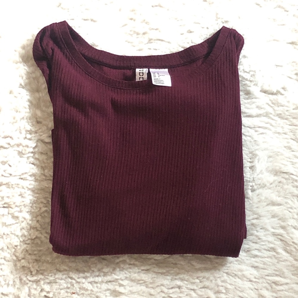 Lightweight Burgundy Long-Sleeve Tee with Light Ribbed Detail
